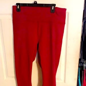 Fabletics POWERHOLD STYLE, size XL….deep crimson red, capri leggings.